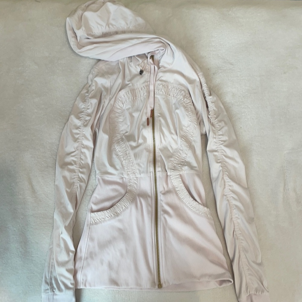 Lululemon light pick jacket size:2, new